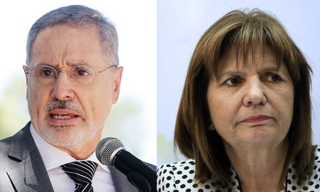 Marcelo Sain dejó en claro que no piensa como Patricia Bullrich sobre el modo de actuar de la policía. Dos miradas distinta Marcelo Sain dejó en claro que no piensa como Patricia Bullrich sobre el modo de actuar de la policía. Dos miradas distinta
