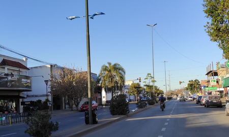El festival patrio llega a la Avenida Facundo Zuviría con actividades recreativas y actos en conmemoración al Día de la Bandera.