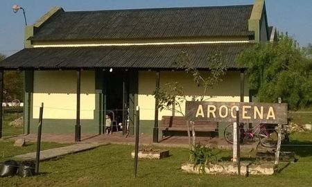 El remis fue encontrado en un camino rural de Arocena El remis fue encontrado en un camino rural de Arocena