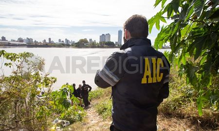 Policías de la Agencia de Investigación Criminal tratan de establecer qué pasó con Parente. Policías de la Agencia de Investigación Criminal tratan de establecer qué pasó con Parente.