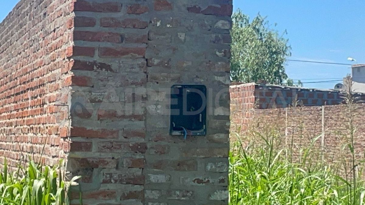 Así quedan las cajas de los medidores en barrio Adelina Centro. Así quedan las cajas de los medidores en barrio Adelina Centro.