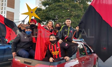 En la sesión de este jueves por la tarde, el Concejo Municipal de Santa Fe declaró su beneplácito por la consagración del club Colón, tras ganar la copa de la Liga Profesional de Fútbol. En la sesión de este jueves por la tarde, el Concejo Municipal de Santa Fe declaró su beneplácito por la consagración del club Colón, tras ganar la copa de la Liga Profesional de Fútbol.