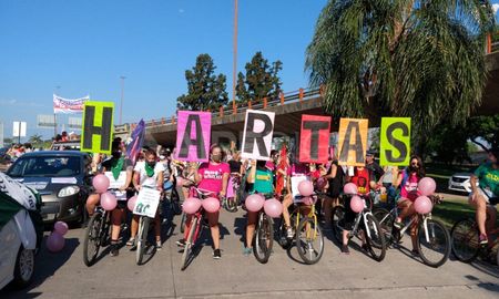Este 25 de noviembre desde las 17:30, Ni Una Menos Santa Fe concentrará en la Municipalidad. Este 25 de noviembre desde las 17:30, Ni Una Menos Santa Fe concentrará en la Municipalidad.