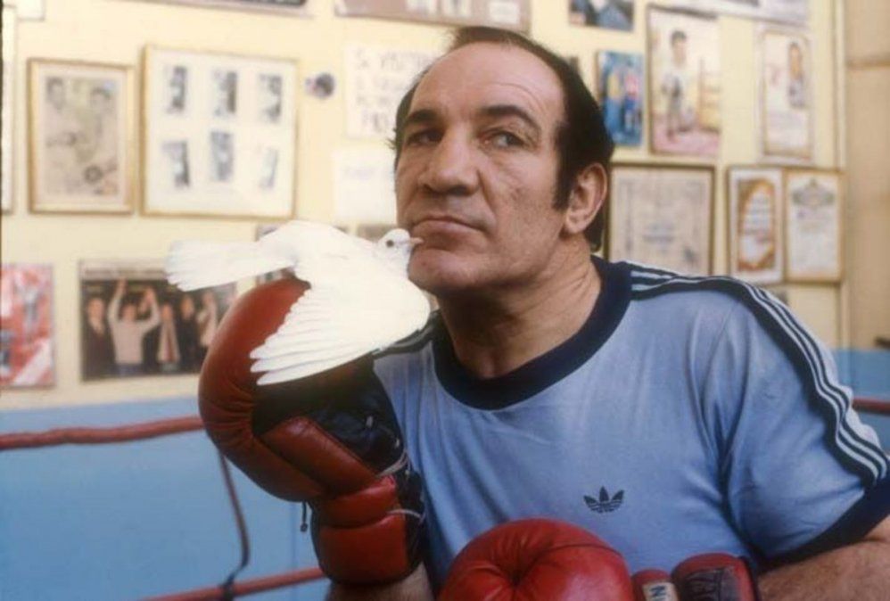 Nicolino Locche nació un día como hoy hace 84 años. Fue una de las grandes leyendas del boxeo nacional.