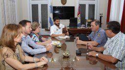 Pullaro se reunió con Meiners: “Siempre es positivo encontrarse en una mesa de diálogo” Pullaro se reunió con Meiners: “Siempre es positivo encontrarse en una mesa de diálogo”