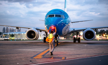 Aerolíneas Argentinas cancela 22 vuelos este martes. La empresa lo calificó de político y afectará a más de 6.000 pasajeros.