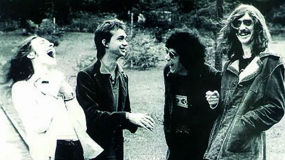 Serú Girán: Charly García, David Lebón y Pedro Aznar. Serú Girán: Charly García, David Lebón y Pedro Aznar.