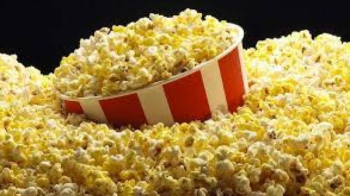 Cómo hacer pochoclos albiazueles para disfrutar el Mundial