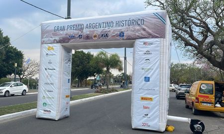 Santa Fe recibió por primera vez la llegada del Gran Premio Argentino Histórico en la Costanera. Santa Fe recibió por primera vez la llegada del Gran Premio Argentino Histórico en la Costanera.