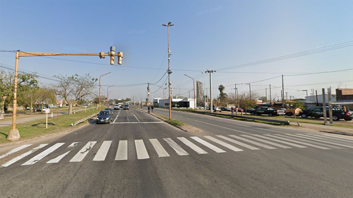 Por el corte de tránsito en el puente Carretero Santa Fe - Santo Tomé