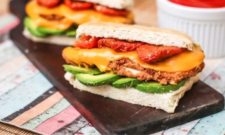 Todos los detalles para hacer milanesas de la mano de Maru Botana. Todos los detalles para hacer milanesas de la mano de Maru Botana.
