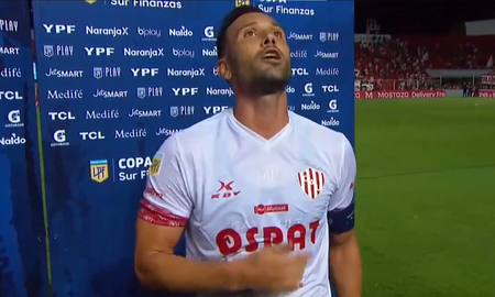 Corvalán: Quiero pedir disculpas por mi accionar, y también a la gente de Colón por mis dichos. Corvalán: Quiero pedir disculpas por mi accionar, y también a la gente de Colón por mis dichos.