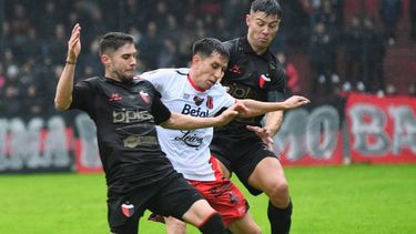 Colón dejó atrás el partido contra Defensores de Belgrano y ya se puso a pensar en Chaco For Ever Colón dejó atrás el partido contra Defensores de Belgrano y ya se puso a pensar en Chaco For Ever