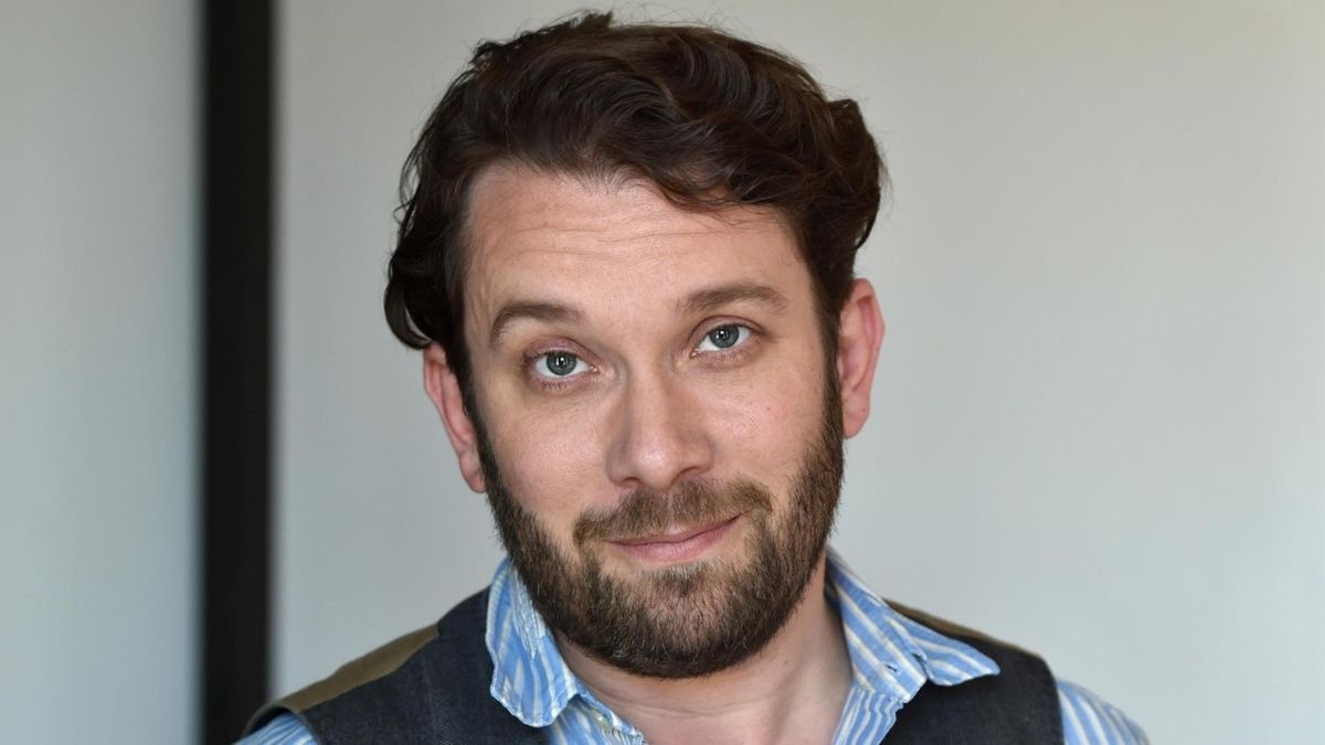 Christian Ulmen, el actor alemán acusado de orquestar una campaña de acoso digital con Inteligencia Artificial contra su propia esposa. Christian Ulmen, el actor alemán acusado de orquestar una campaña de acoso digital con Inteligencia Artificial contra su propia esposa.