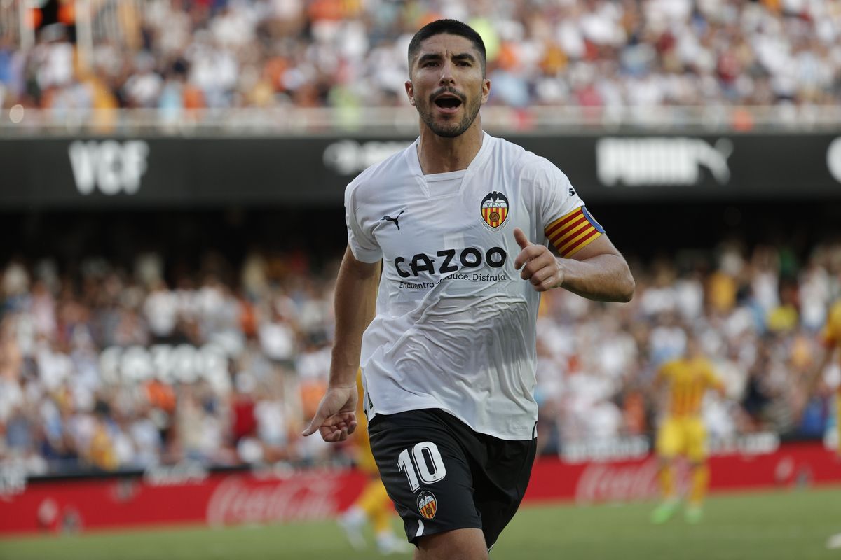 Carlos Soler deja el Valencia para convertirse en jugador del Paris Saint-Germain por cinco termporadas.