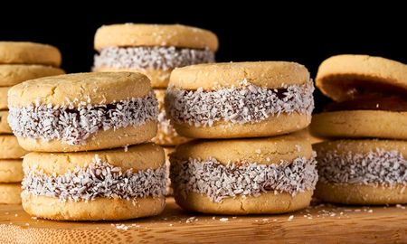 Cómo hacer alfajores de maicena sin TACC. Cómo hacer alfajores de maicena sin TACC.