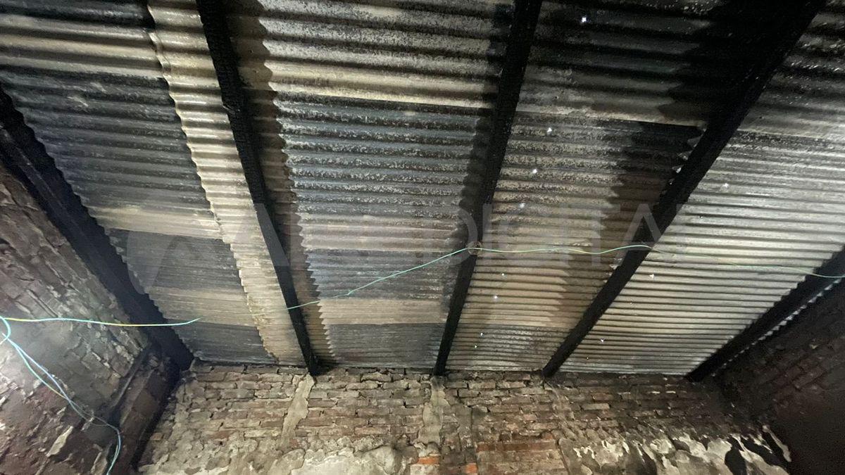 En cuanto a la vivienda, la destrucción material es total. En cuanto a la vivienda, la destrucción material es total.