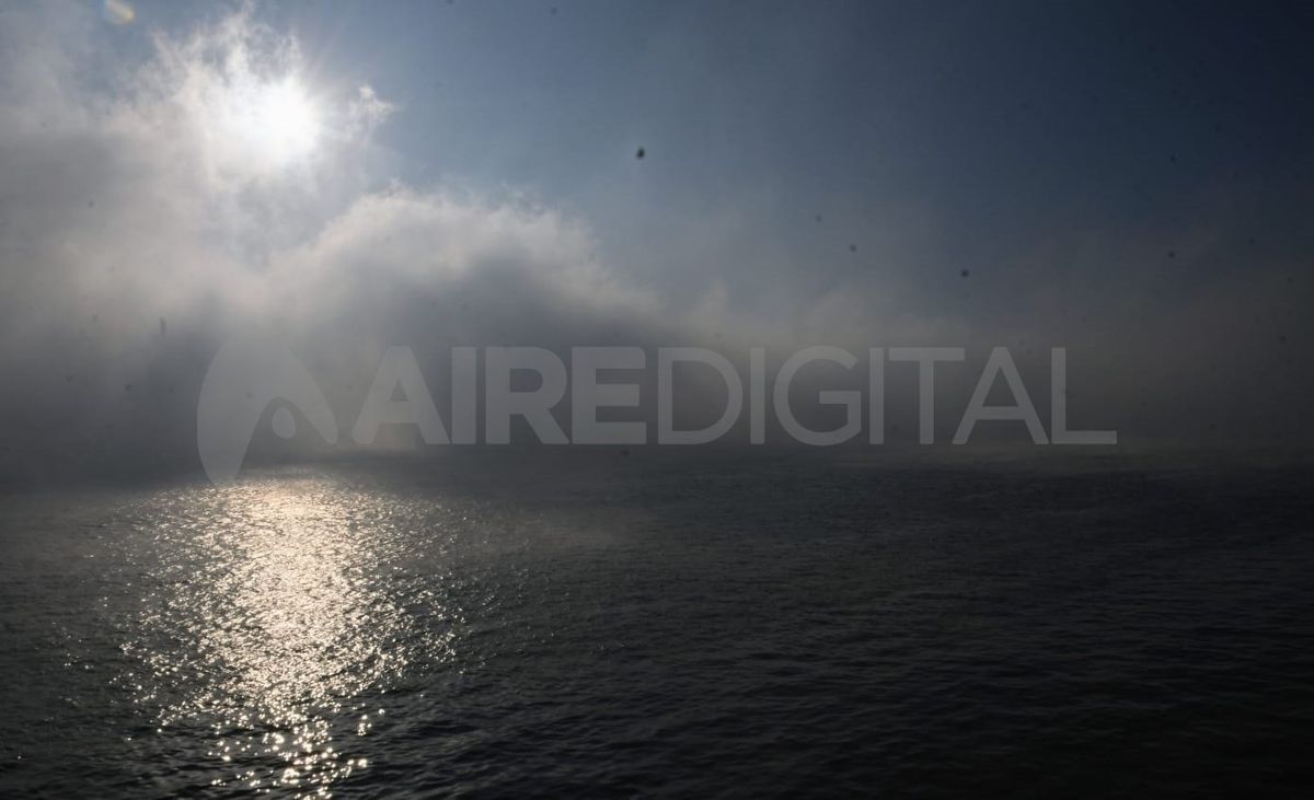 Rosario volvió a amanecer cubierta de humo por los incendios en las islas
