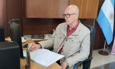 Del encuentro, que se desarrolló de modo virtual, participó el secretario de Educación de la provincia, Víctor Debloc. Del encuentro, que se desarrolló de modo virtual, participó el secretario de Educación de la provincia, Víctor Debloc.