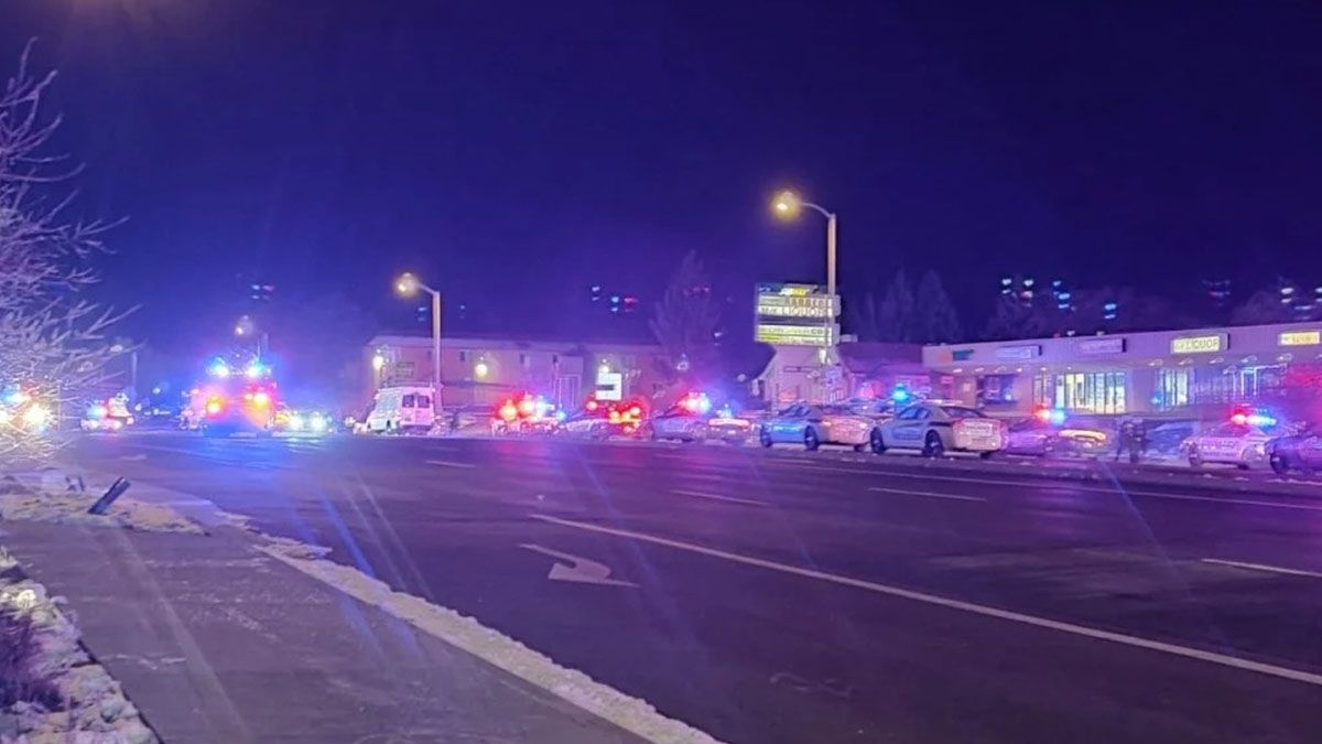 John Suthers, el alcalde de Colorado Springs, declaró que, aunque el motivo todavía se estaba investigando,