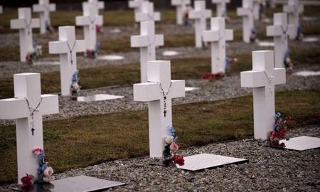 Malvinas: identificaron al soldado número 113 en el Cementerio de Darwin