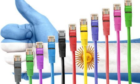 La ampliación y el pedido de fibra óptica impulsaron un incremento importante en la velocidad de la banda ancha. La ampliación y el pedido de fibra óptica impulsaron un incremento importante en la velocidad de la banda ancha.