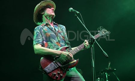 Skay Beilinson se presentó en Rosario ante una multitud para repasar su carrera solista. Skay Beilinson se presentó en Rosario ante una multitud para repasar su carrera solista.