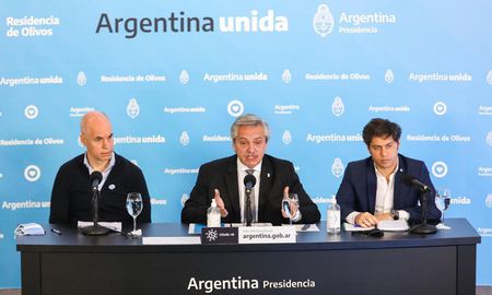 El presidente anunció la extensión de la cuarentena. El presidente anunció la extensión de la cuarentena.