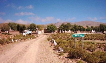 El ingreso a la Rinconada, en jujuy, donde detuvieron al hombre que violó la cuarentena y mordió a un policía. El ingreso a la Rinconada, en jujuy, donde detuvieron al hombre que violó la cuarentena y mordió a un policía.