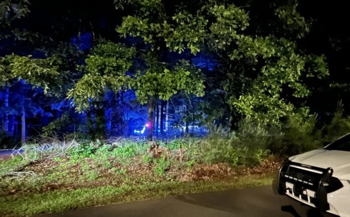 El hombre llevó a cenar a los tres hijos de su ex pareja, los mató a tiros y luego se quitó la vida. El hombre llevó a cenar a los tres hijos de su ex pareja, los mató a tiros y luego se quitó la vida.