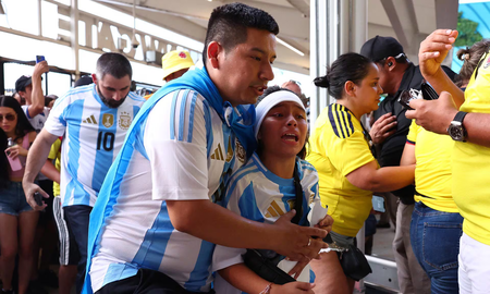Una familia que no pudo entrar a la final de la Copa América reclamó 50 mil dólares: Los demandó. Una familia que no pudo entrar a la final de la Copa América reclamó 50 mil dólares: Los demandó.