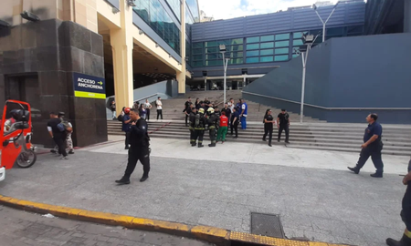 El fuego se registró en el sector de la boletería sobre una freidora El fuego se registró en el sector de la boletería sobre una freidora