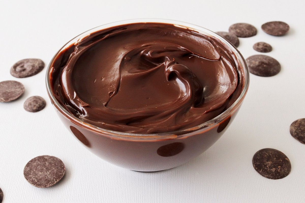 Cómo hacer una ganache de chocolate amargo con la receta de Tefi Russo