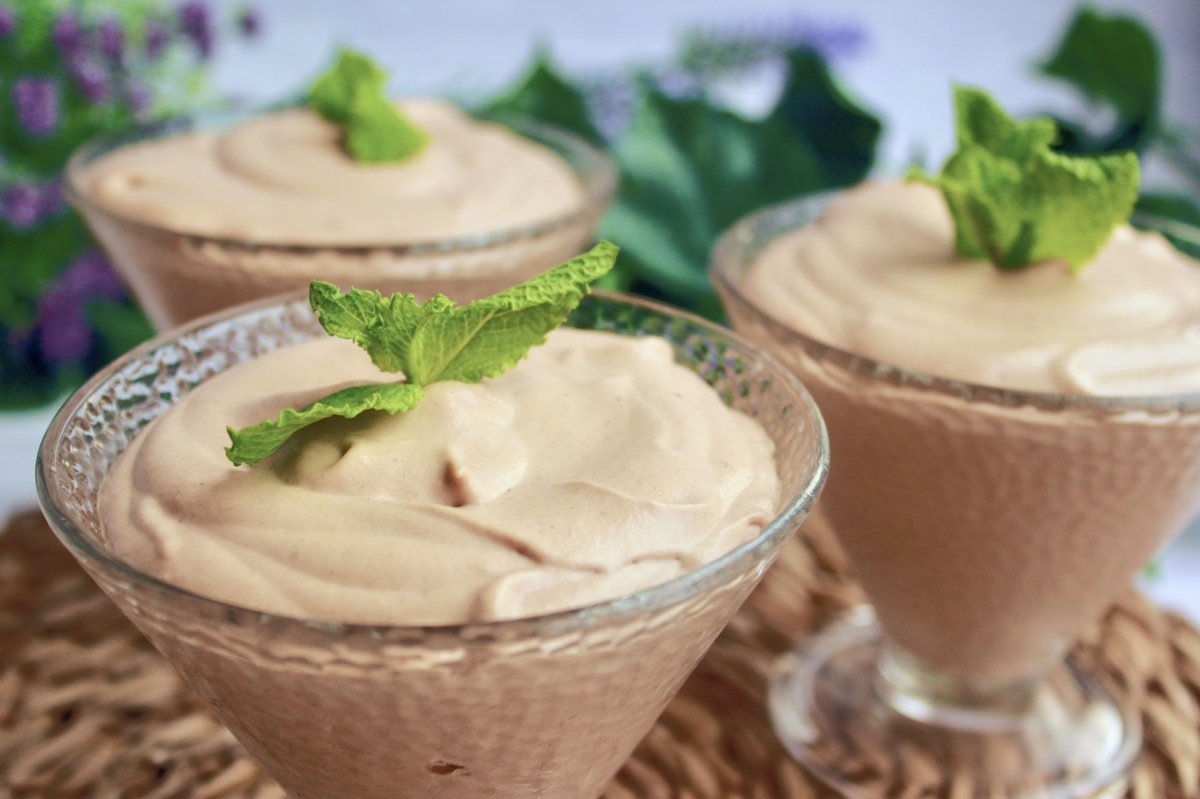 El mousse de dulce de leche es una excelente opción para hacer y disfrutar con la familia en Navidad. El mousse de dulce de leche es una excelente opción para hacer y disfrutar con la familia en Navidad.