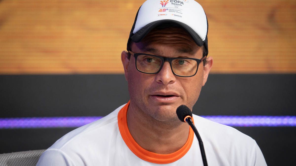 Carrillo Rozo comenzó a nadar por salud desde niño y la natación lo acompañó durante toda su vida. Carrillo Rozo comenzó a nadar por salud desde niño y la natación lo acompañó durante toda su vida.