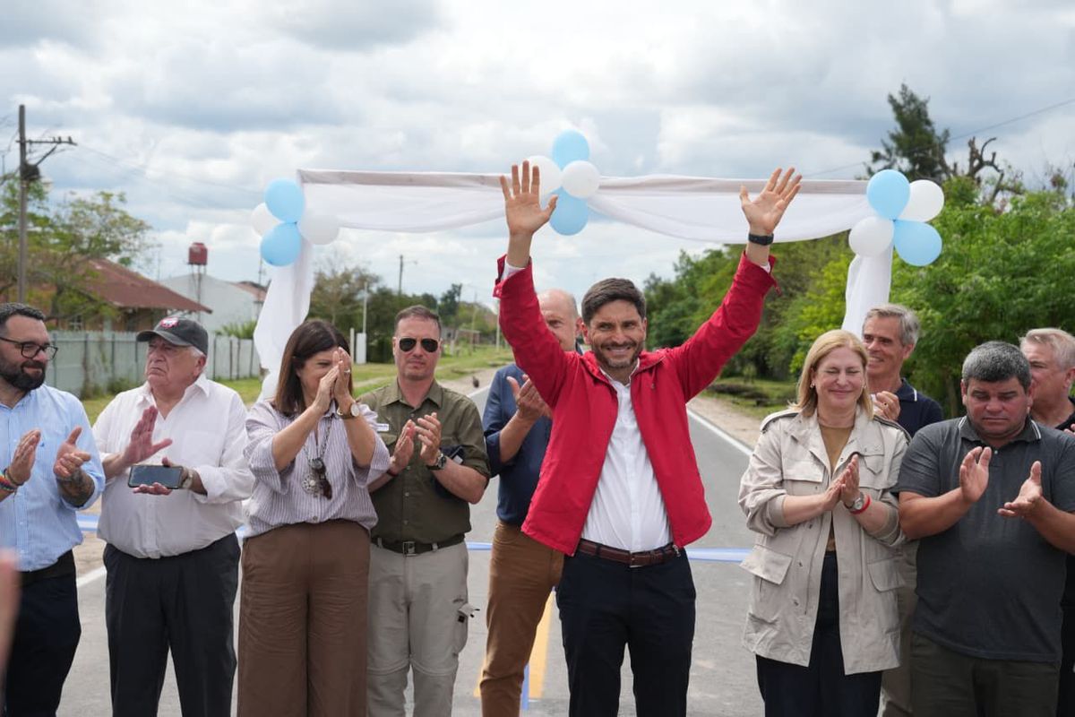 Pullaro y Scaglia inauguraron la pavimentación de la ruta provincial N° 3.