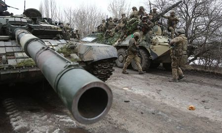 Con este frágil acuerdo terminó la segunda ronda de conversciones entre los dos países en guerra. Con este frágil acuerdo terminó la segunda ronda de conversciones entre los dos países en guerra.