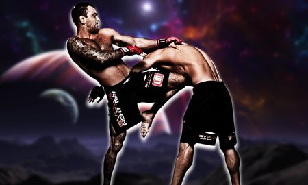El ex luchador de MMA John Lewis fue contratado como vicepresidente y promotor de Combate Galáctico. Actualmente la serie está en fase de preproducción y espera llegar al aire en 2023. El ex luchador de MMA John Lewis fue contratado como vicepresidente y promotor de Combate Galáctico. Actualmente la serie está en fase de preproducción y espera llegar al aire en 2023.