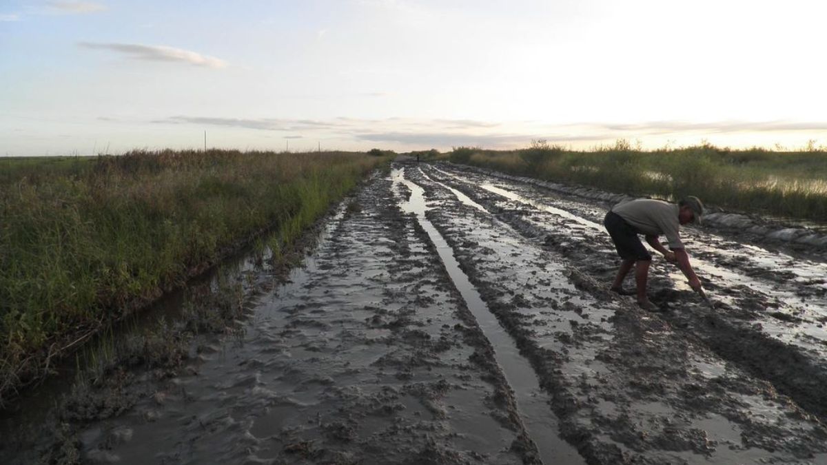 El reclamo es histórico: las comunas cobran una tasa para mantener los caminos pero en muchos lugares las obras no se hacen.