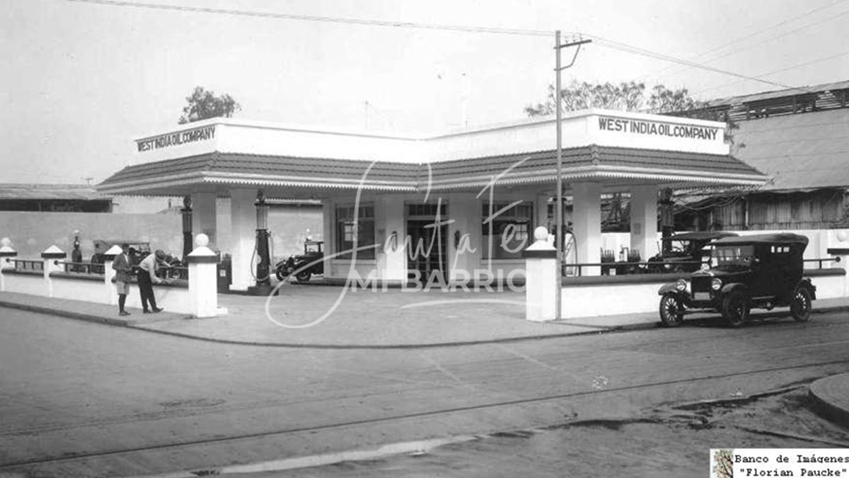 El concejal Leandro González –que también participó de este proyecto desde sus inicios- agrega que “tiene que ver con reconstruir participativamente la historia de la ciudad de Santa Fe en profundidad, sus barrios, sus instituciones, organizaciones intermedias, personalidades destacadas en un oficio o vinculadas a la cultura, la educación, el deporte”.