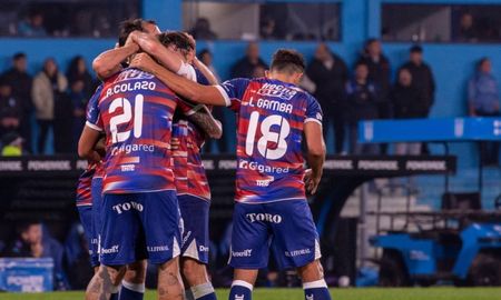 Unión venció 3-2 a Racing por la fecha 7 del Torneo Clausura. Unión venció 3-2 a Racing por la fecha 7 del Torneo Clausura.