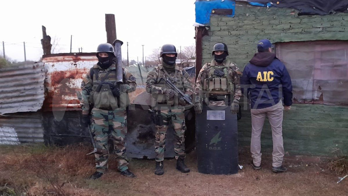 Los allanamientos se realizaron en Santo Tomé y se logró la detención de un sospechoso