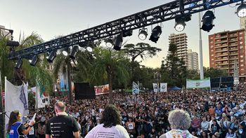 Memoria, verdad y justicia: masiva marcha en Santa Fe a 50 años del golpe de Estado