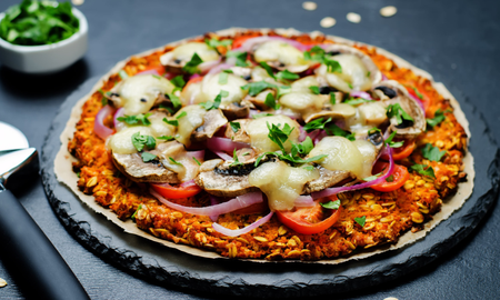 Cómo hacer pizza de avena en casa: la receta fácil y sin TACC Cómo hacer pizza de avena en casa: la receta fácil y sin TACC