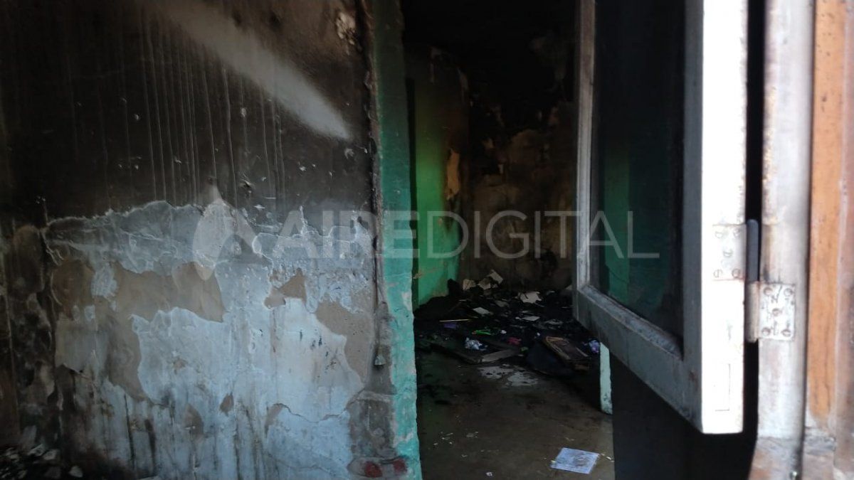 La casa desde la que surgió el conflicto que luego derivó en la muerte de Ramírez, fue incendiada.