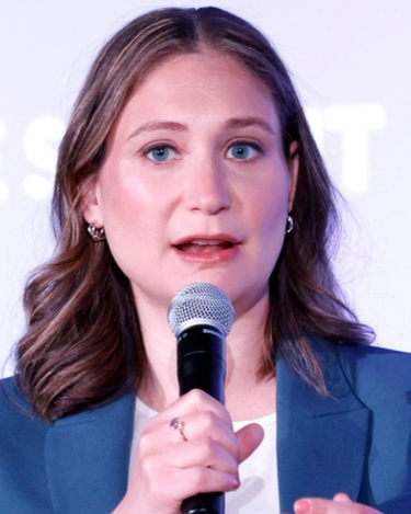 Daniela Amodei, es la cofundadora de la firma, encargada de equilibrar la visión comercial y el costado humanista del proyecto. Daniela Amodei, es la cofundadora de la firma, encargada de equilibrar la visión comercial y el costado humanista del proyecto.