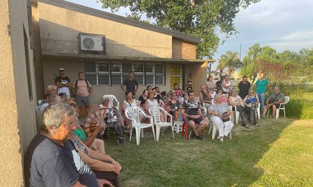 Encuentro de la Red de Vecinales por Seguridad tras el ataque a balazos a uno de sus integrantes. Encuentro de la Red de Vecinales por Seguridad tras el ataque a balazos a uno de sus integrantes.