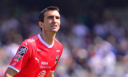 Este martes, el Burgos de España hizo oficial el arribo de Trapito al fútbol europeo. Este martes, el Burgos de España hizo oficial el arribo de Trapito al fútbol europeo.