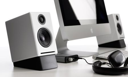 Trust llega a América Latina con nuevos parlantes USB. Trust llega a América Latina con nuevos parlantes USB.