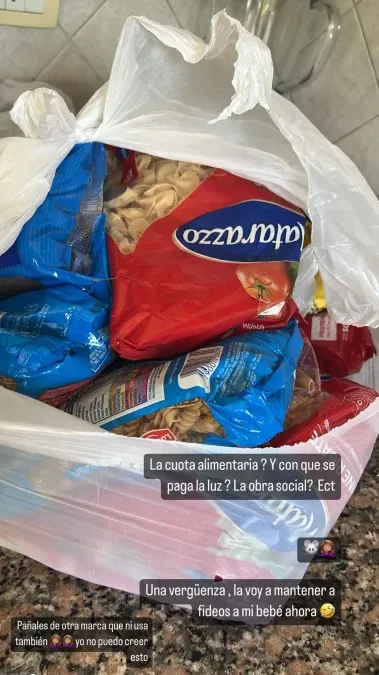 L-Gante le envió fideos a Tamara Báez como cuota alimentaria.